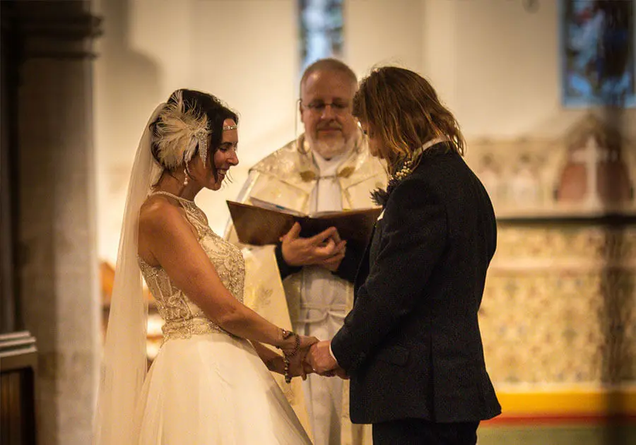 wedding2-half-page-thorngate-and-blackwater-churches